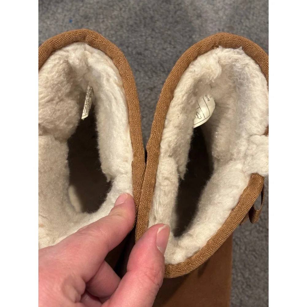Koolaburra by UGG koolaburra by